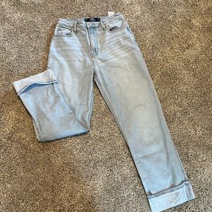 Hollister Ultra high-rise dad jean